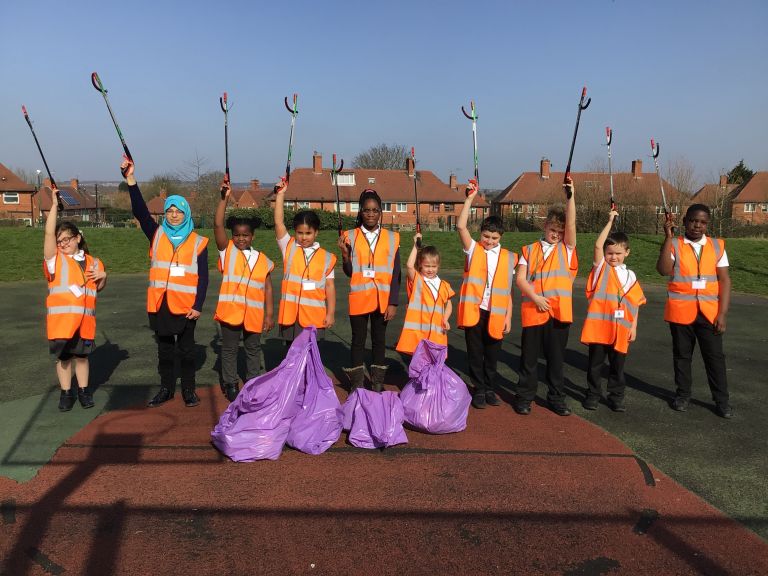 litter picking in the local area around school Plastic Clever Schools