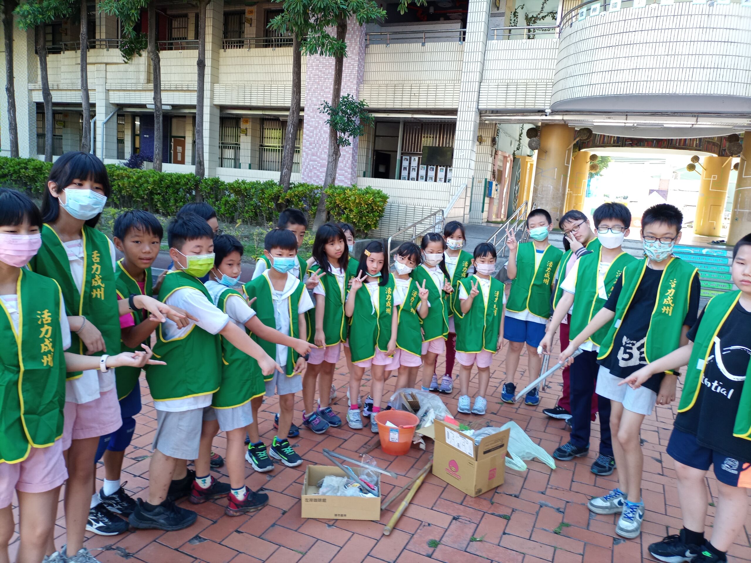 litter-detective-litter-hunt-in-chengzhou